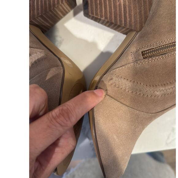 Vince Camuto Khaki Verona Ennley suede Bootie open toe shoes size 7.5 neutral - Picture 7 of 9